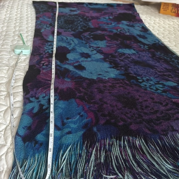 Layers by Lizden Floral Scarf Pashima with Fringe - Picture 7 of 10